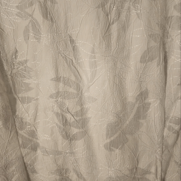 Womens button down sheer floral blouse - Picture 4 of 4